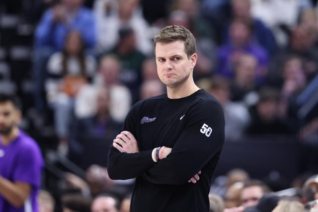 媒体人盛赞中国男篮变化明显 应该与乔帅续约